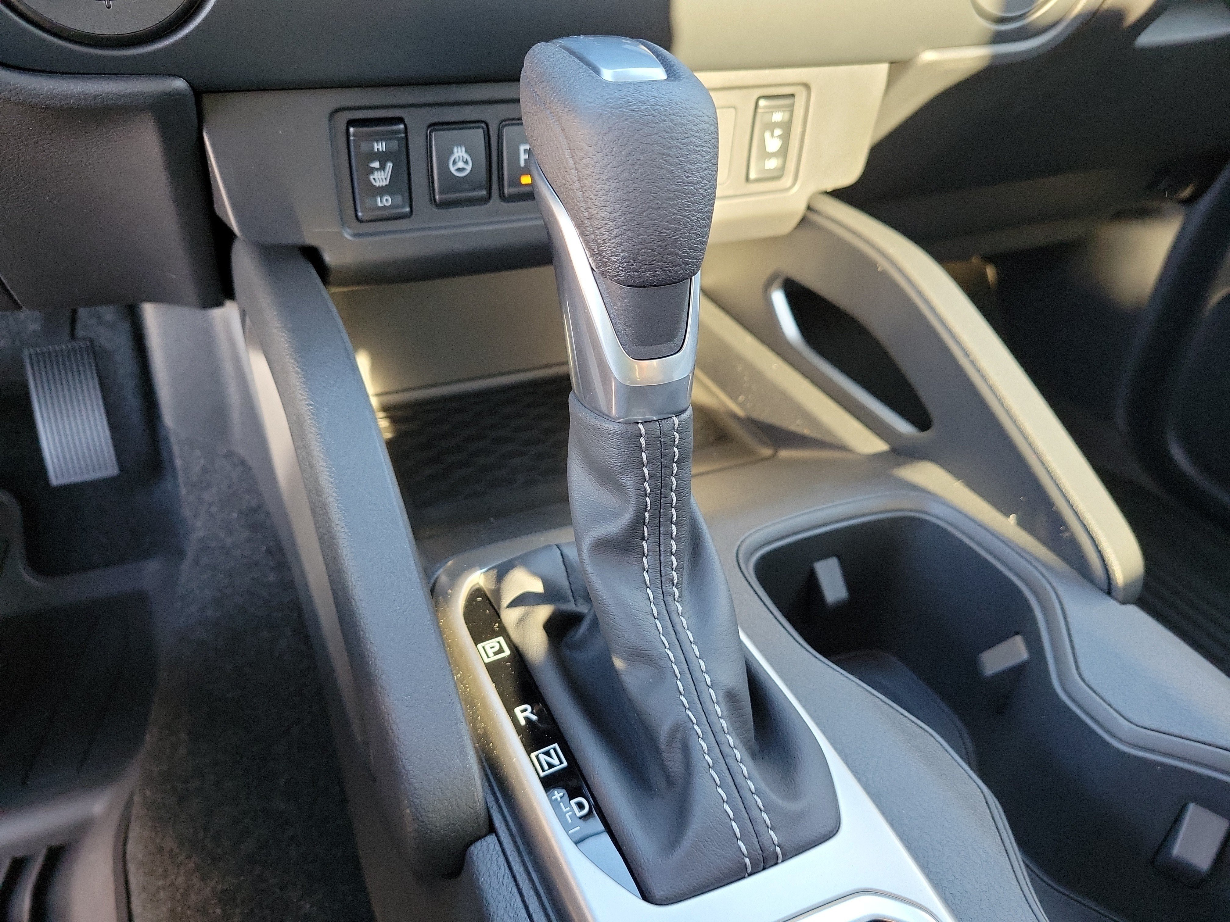 New 2026 Nissan Frontier SV w/ All-Weather Content Package AWD/4WD image 28