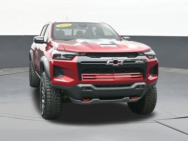 Used 2024 Chevrolet Colorado ZR2 w/ ZR2 Convenience Package III AWD/4WD image 25