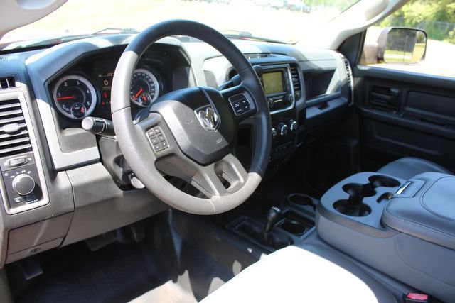 Used 2018 RAM 3500 Tradesman w/ Chrome Appearance Group AWD/4WD image 19