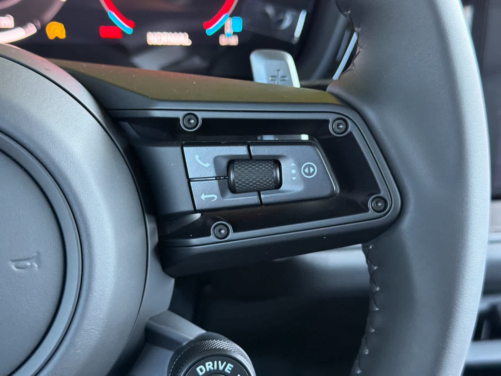 New 2026 Porsche Cayenne GTS AWD/4WD image 29