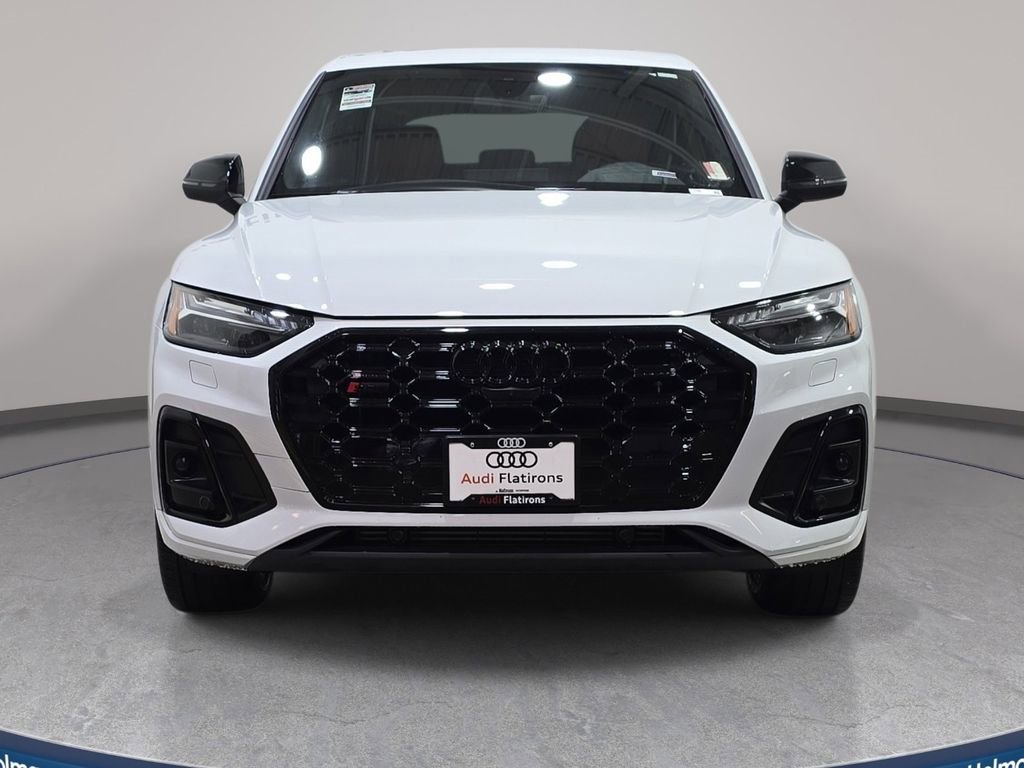 Used 2023 Audi SQ5 Prestige w/ Prestige Package image 3