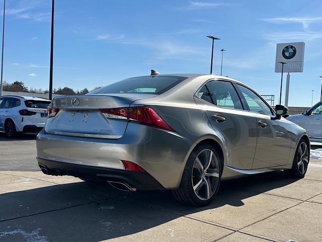 Used 2018 Lexus IS 300 AWD image 8