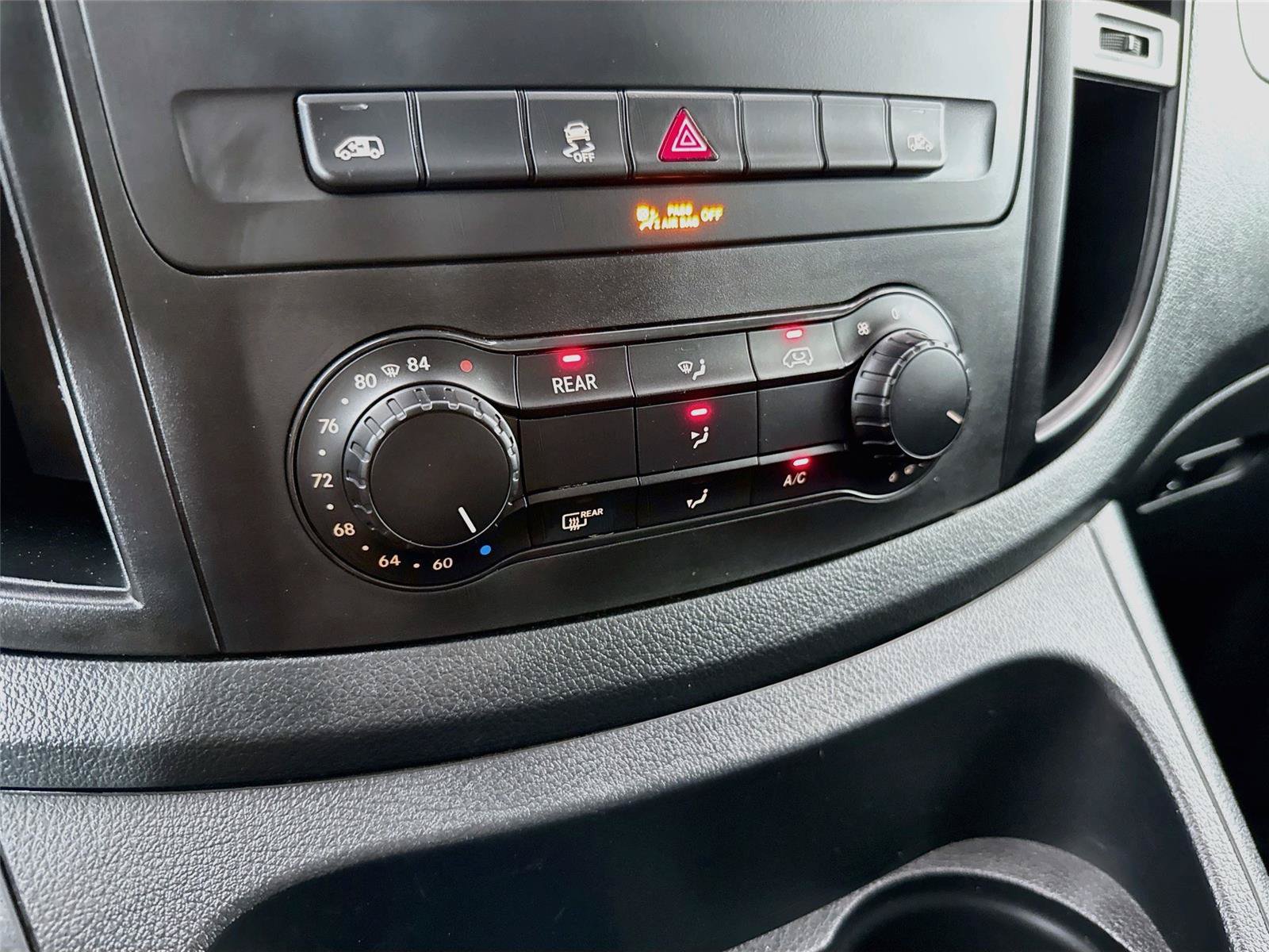 Used 2022 Mercedes-Benz Metris Passenger image 21