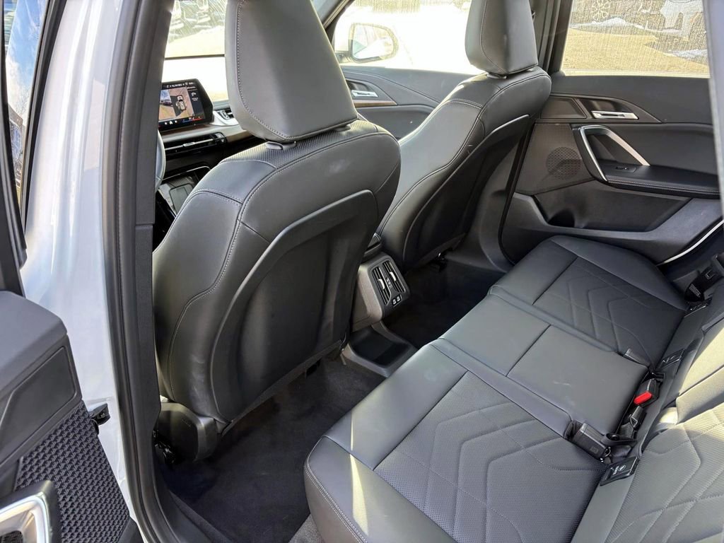 Certified 2025 BMW X1 xDrive28i image 28