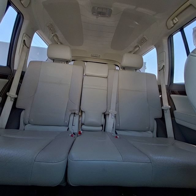 Used 2014 Lexus GX 460 w/ Premium Package AWD/4WD image 30
