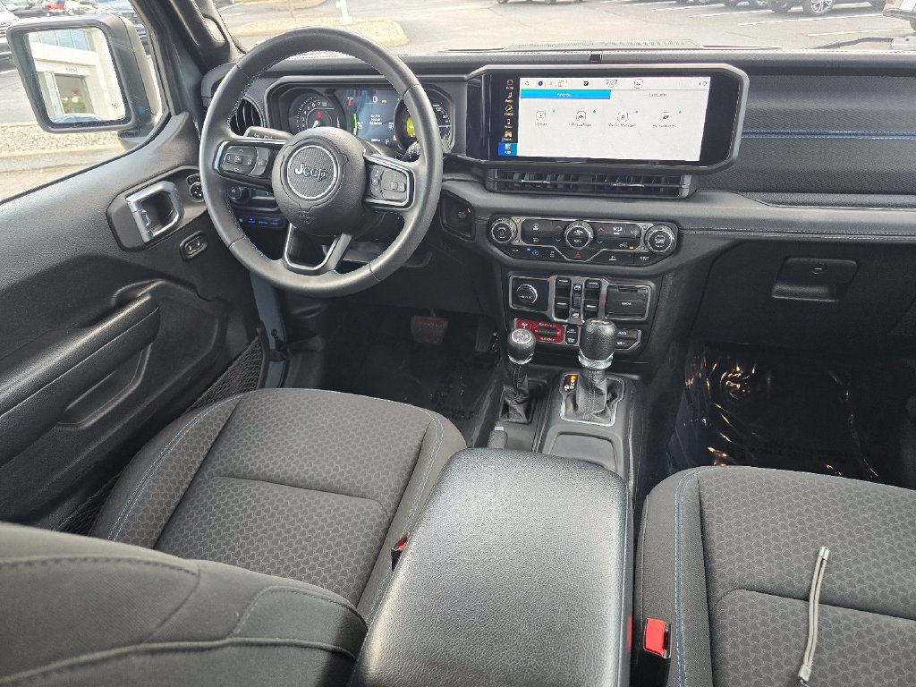 Used 2024 Jeep Wrangler Unlimited Rubicon 4xe AWD/4WD image 33