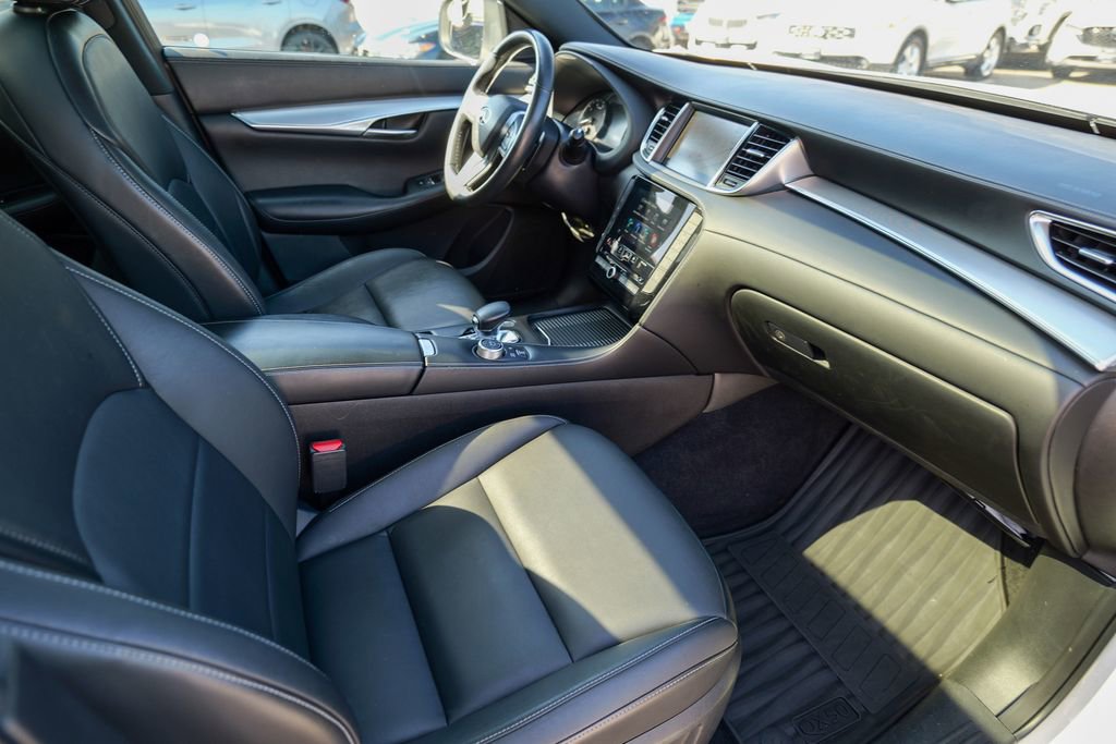 Used 2020 INFINITI QX50 Essential w/ Edition 30 Package image 32