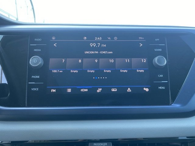 Used 2022 Volkswagen Taos SE w/ Panoramic Sunroof Package image 19