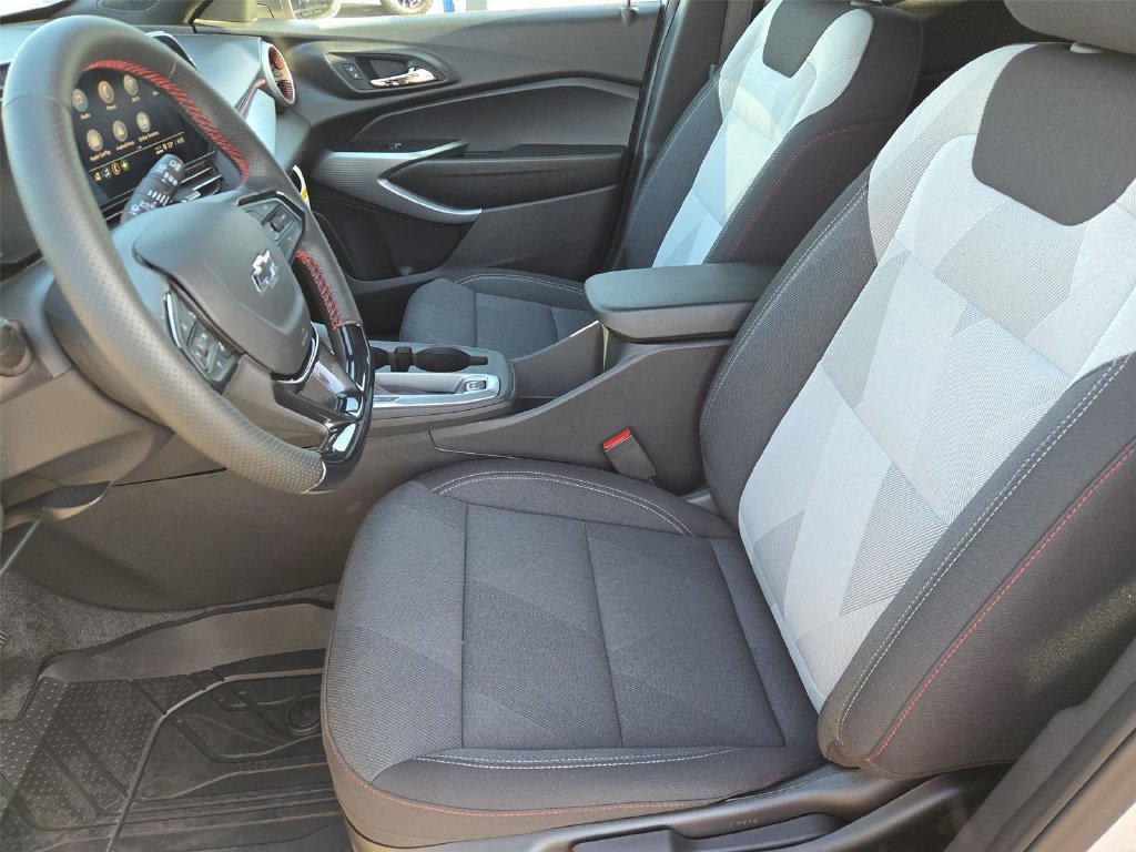New 2026 Chevrolet Trax RS w/ Driver Confidence Package FWD image 10