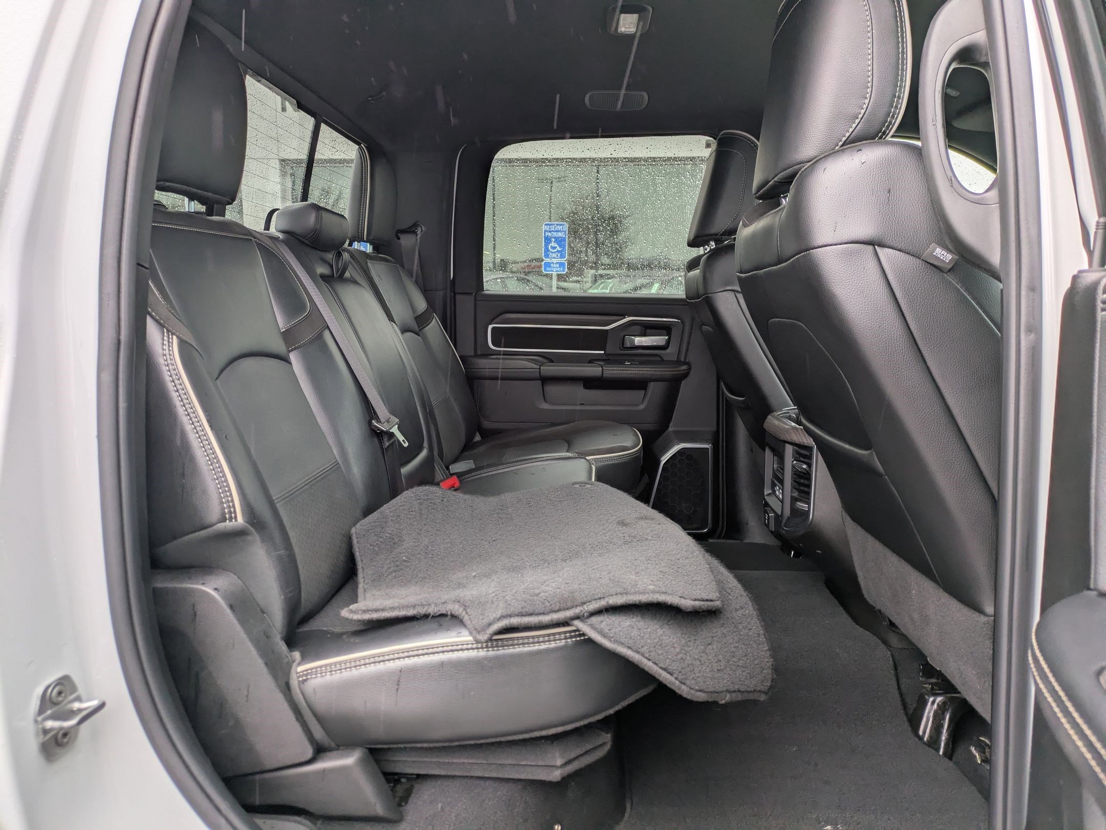 Used 2025 RAM 2500 Laramie AWD/4WD image 30