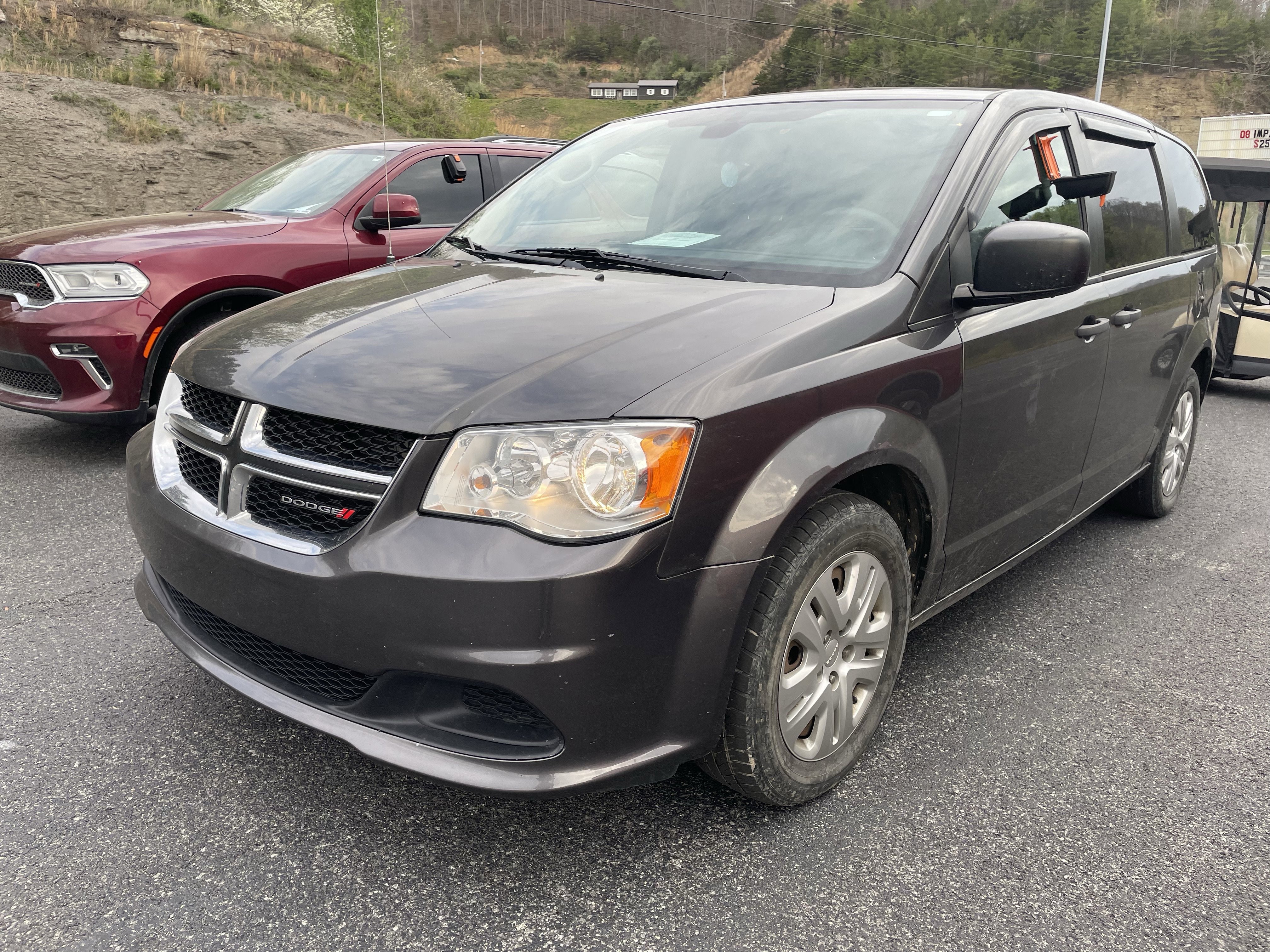 Used 2020 Dodge Grand Caravan SE FWD image 5