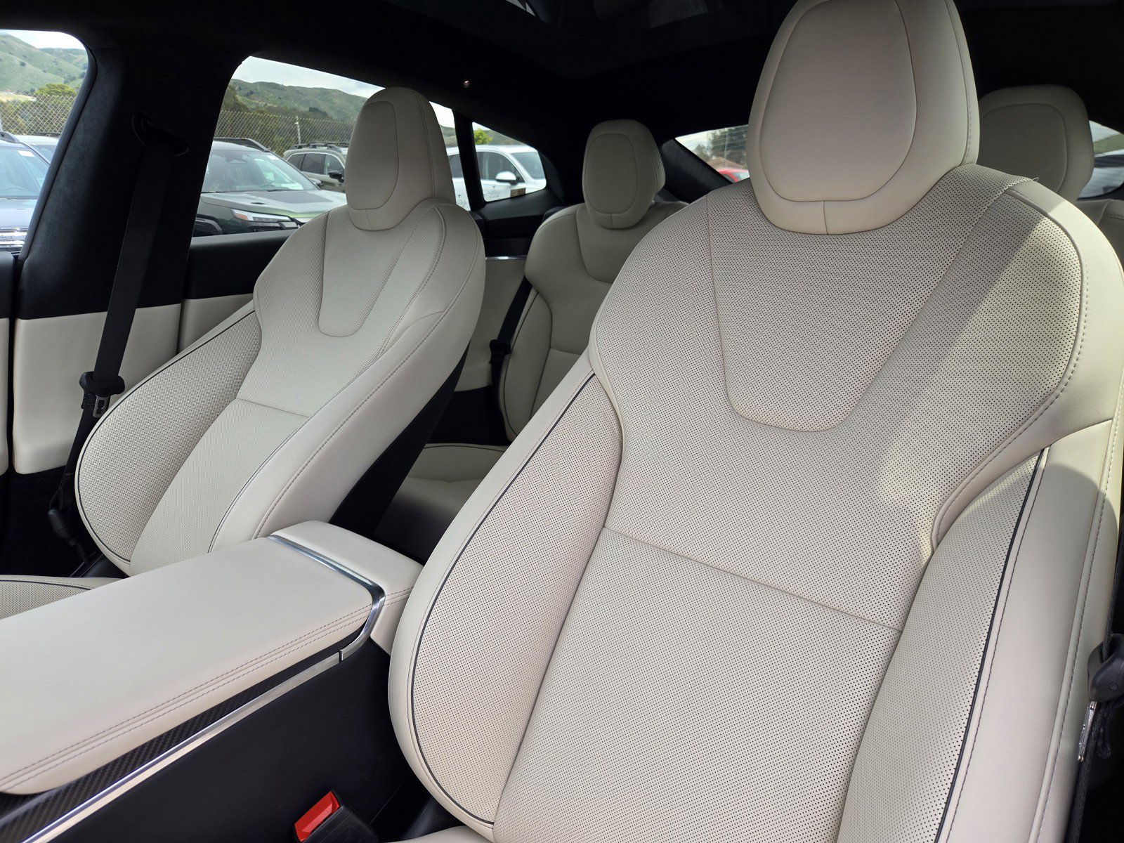 Used 2022 Tesla Model S Plaid AWD/4WD image 16