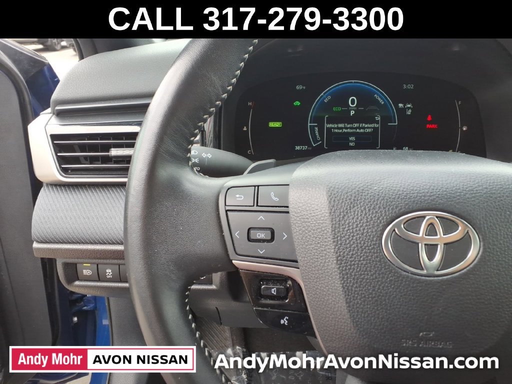 Used 2025 Toyota Camry SE FWD image 26