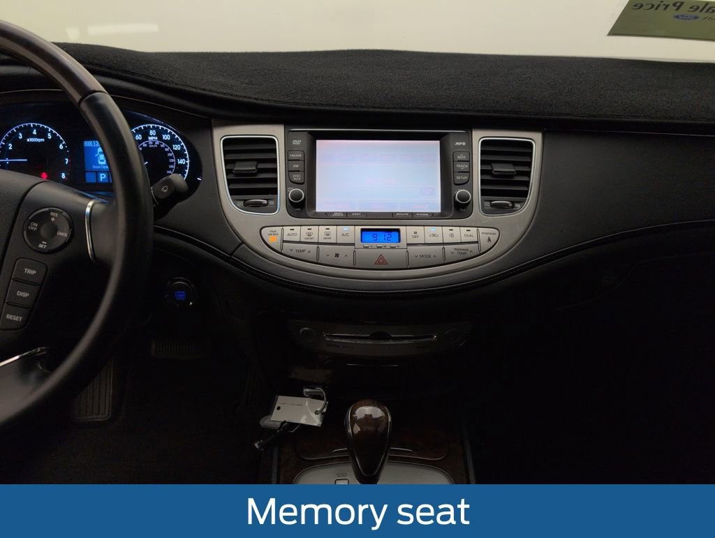 Used 2010 Hyundai Genesis 4.6 image 19