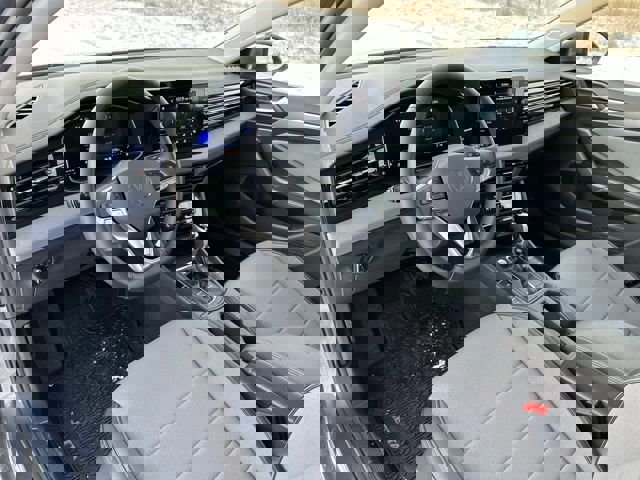 New 2025 Volkswagen Jetta SE image 30