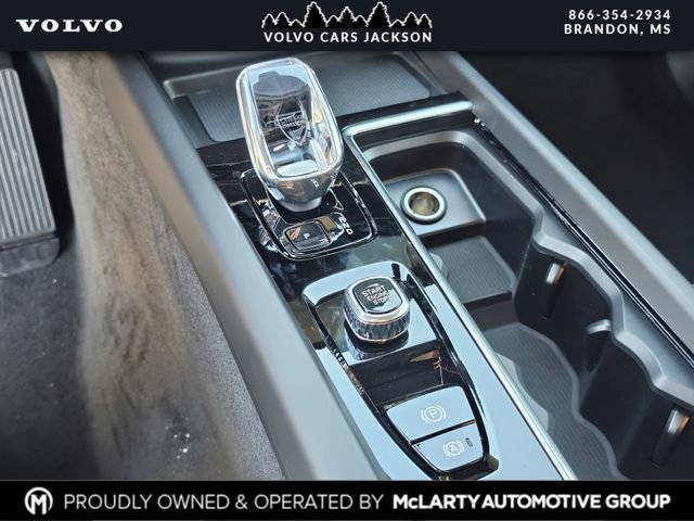 New 2026 Volvo XC60 B5 Plus w/ Protection Package Premier image 23