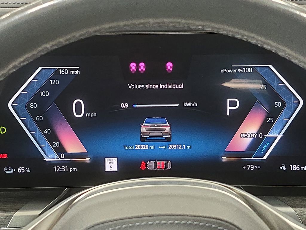 Certified 2023 BMW i7 xDrive60 w/ Executive Package 2 AWD/4WD image 14