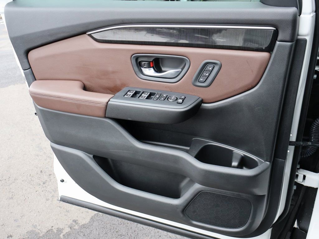 Certified 2025 Honda Pilot Elite image 33