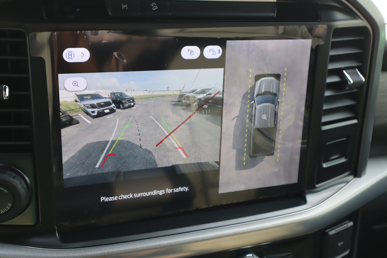 New 2025 Ford F150 Lariat w/ Equipment Group 501A Mid image 26