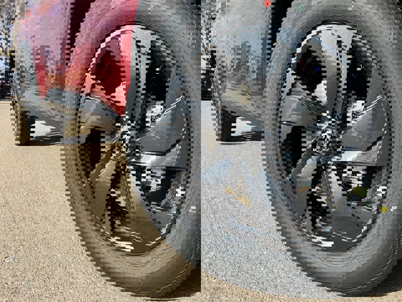 New 2026 Nissan Rogue SV image 7