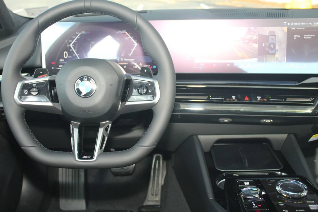 Used 2026 BMW 530i xDrive w/ Executive Package AWD/4WD image 18