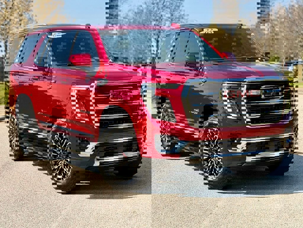 Used 2025 GMC Yukon Elevation w/ Elevation Premium Package image 2