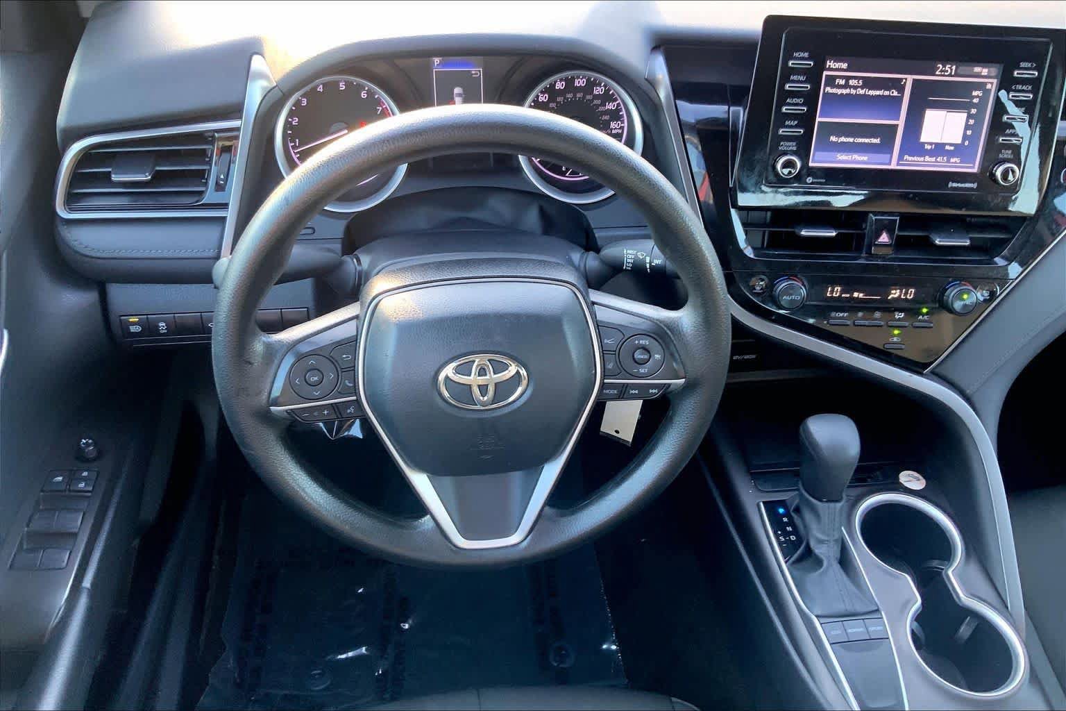 Used 2024 Toyota Camry LE FWD image 6