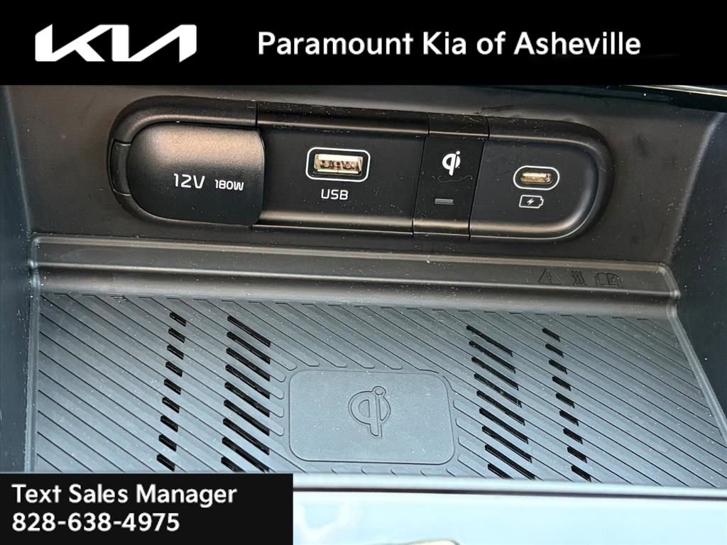 Certified 2025 Kia Sportage EX w/ EX Premium Package image 16