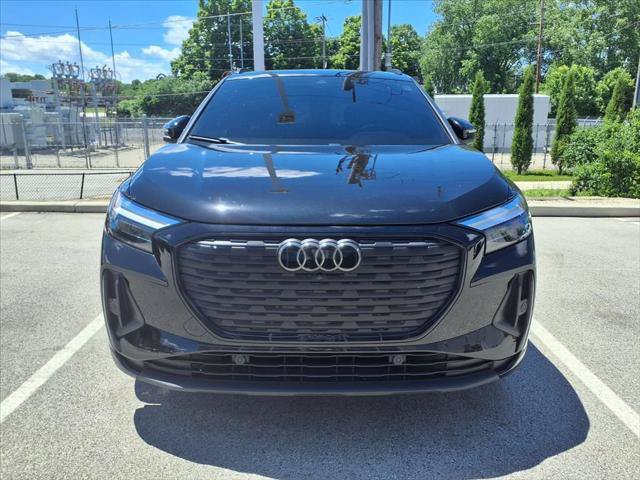 Certified 2024 Audi Q4 e-tron Premium Plus w/ Premium Plus AWD/4WD image 2