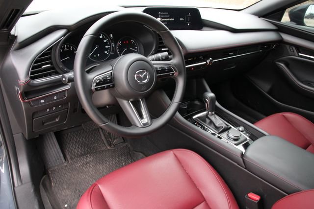 Used 2025 MAZDA MAZDA3 Carbon image 9