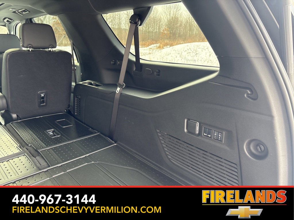 Used 2025 Chevrolet Suburban High Country image 61