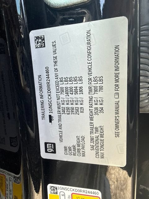 Used 2024 Chevrolet Suburban LT RWD image 14