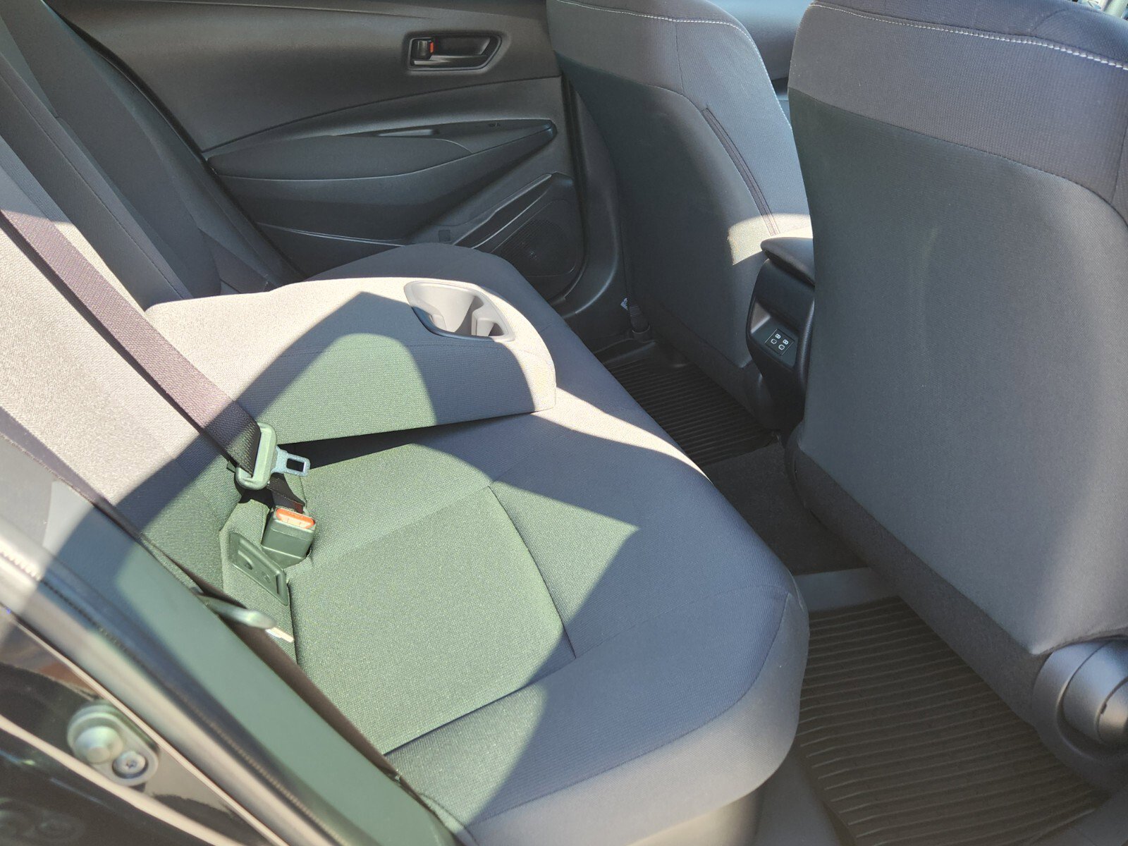 Certified 2025 Toyota Corolla LE image 9