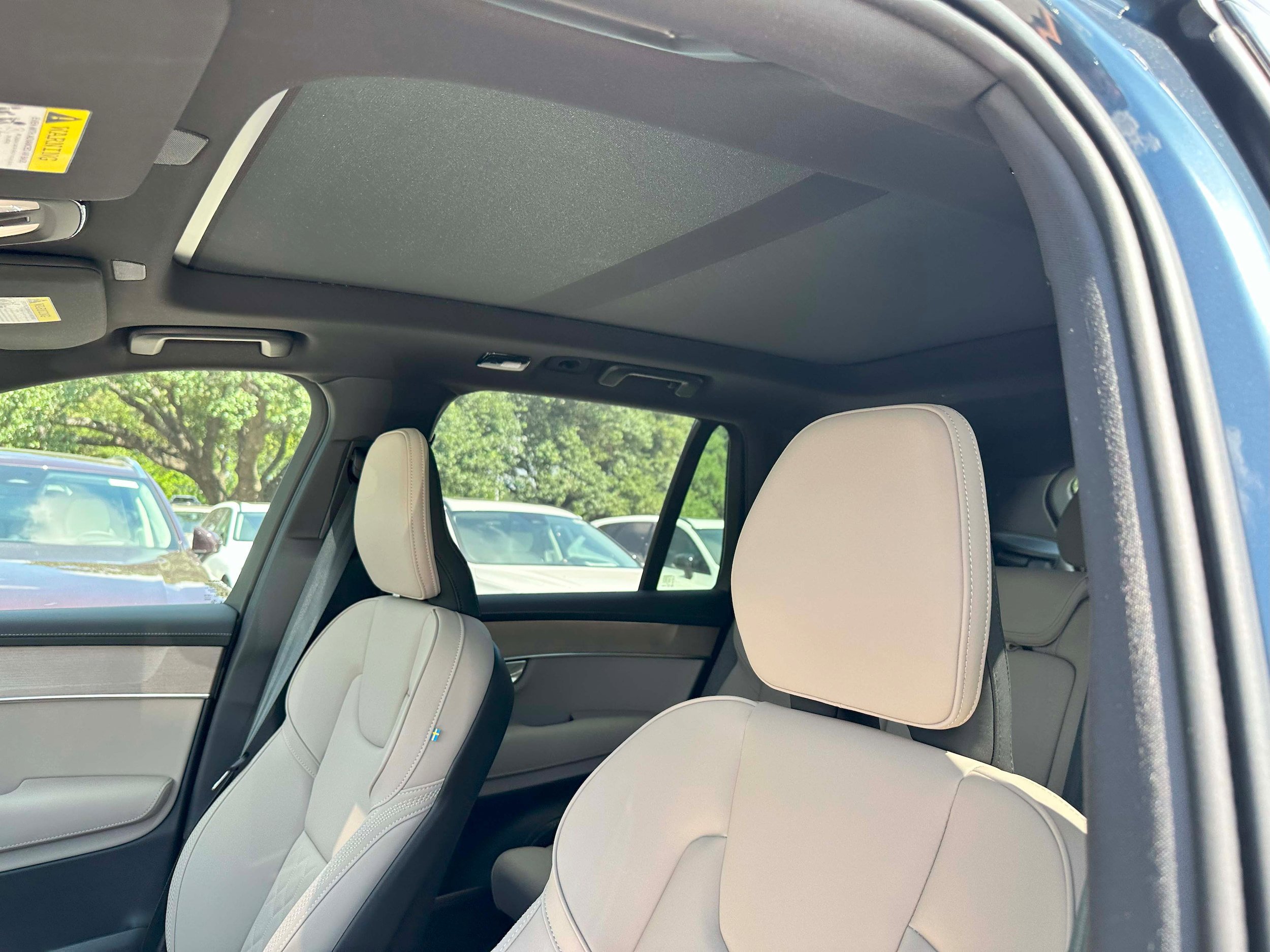 New 2026 Volvo XC90 B6 Plus w/ Protection Package Premier image 13