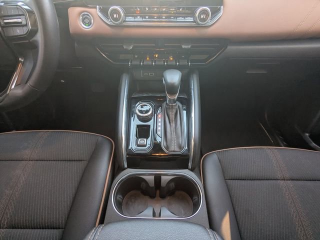 Used 2024 GMC Canyon AT4 w/ Canyon Safety Plus Package image 24