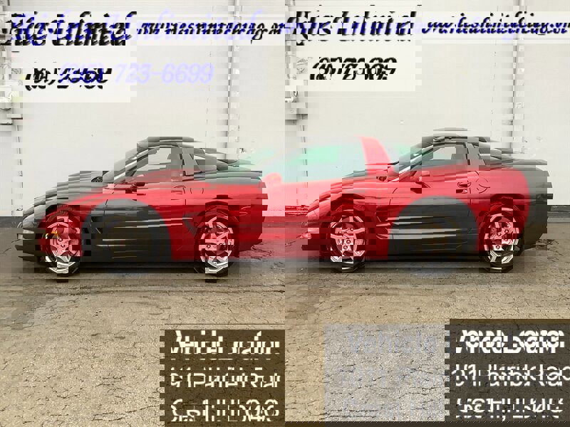 Used 2004 Chevrolet Corvette Coupe w/ Roof Package RWD image 4