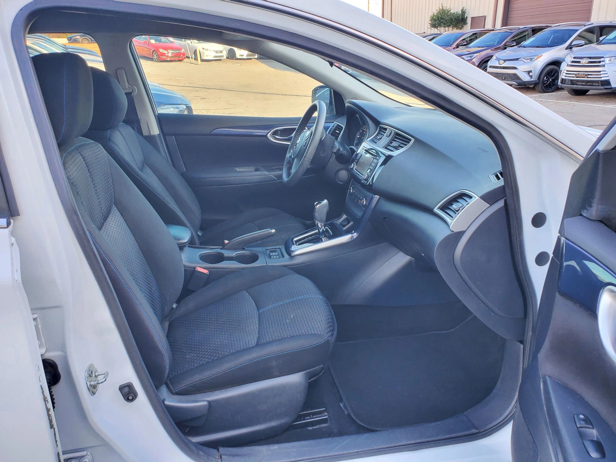 Used 2017 Nissan Sentra SR image 24