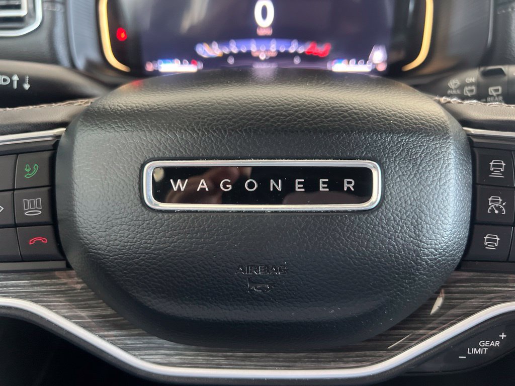 Used 2022 Jeep Wagoneer Series III AWD/4WD image 51