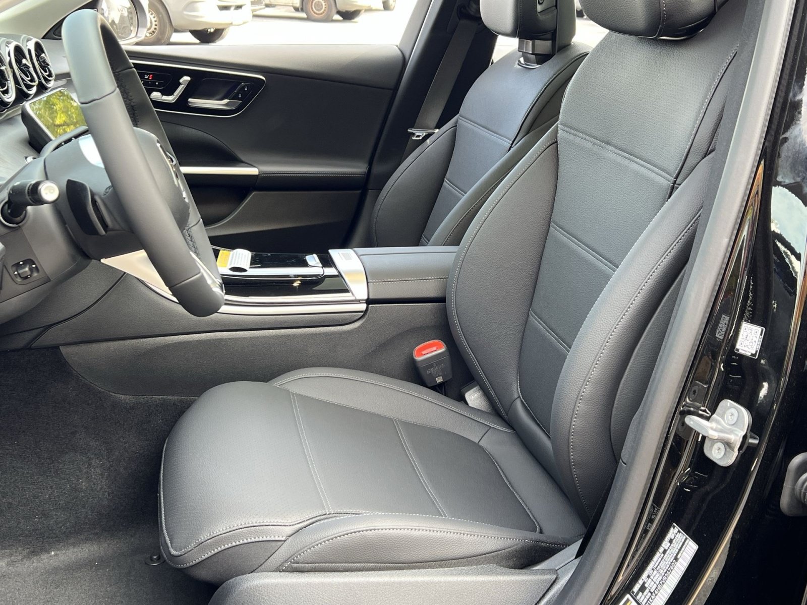 New 2027 Mercedes-Benz C 300 4MATIC Sedan image 18