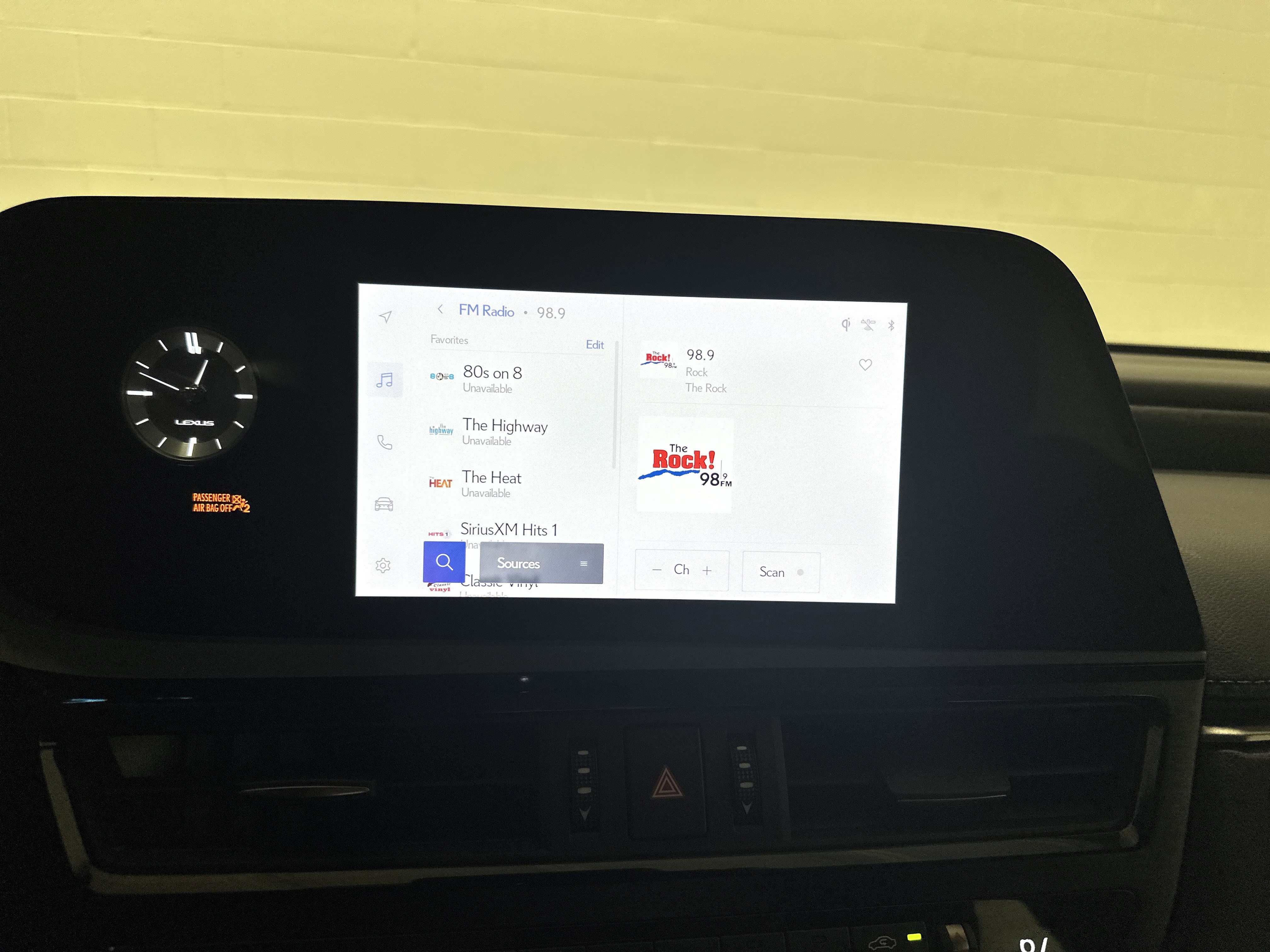 Certified 2023 Lexus ES 350 w/ Premium Package FWD image 23