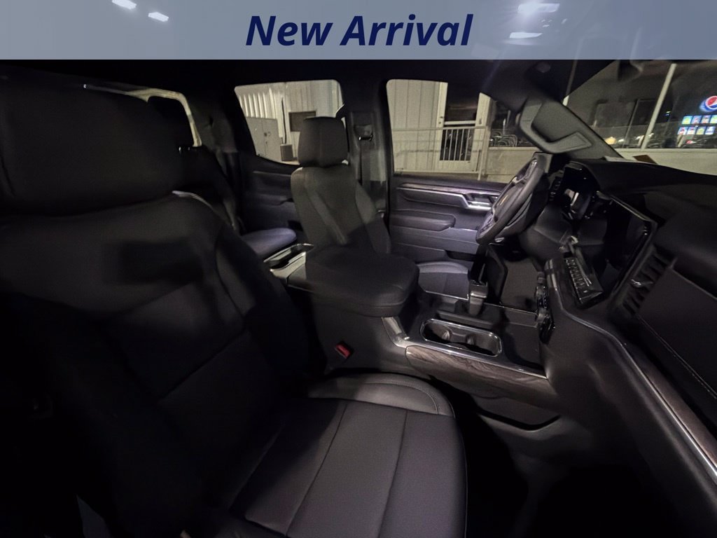 Used 2026 Chevrolet Silverado 1500 LTZ AWD/4WD image 6