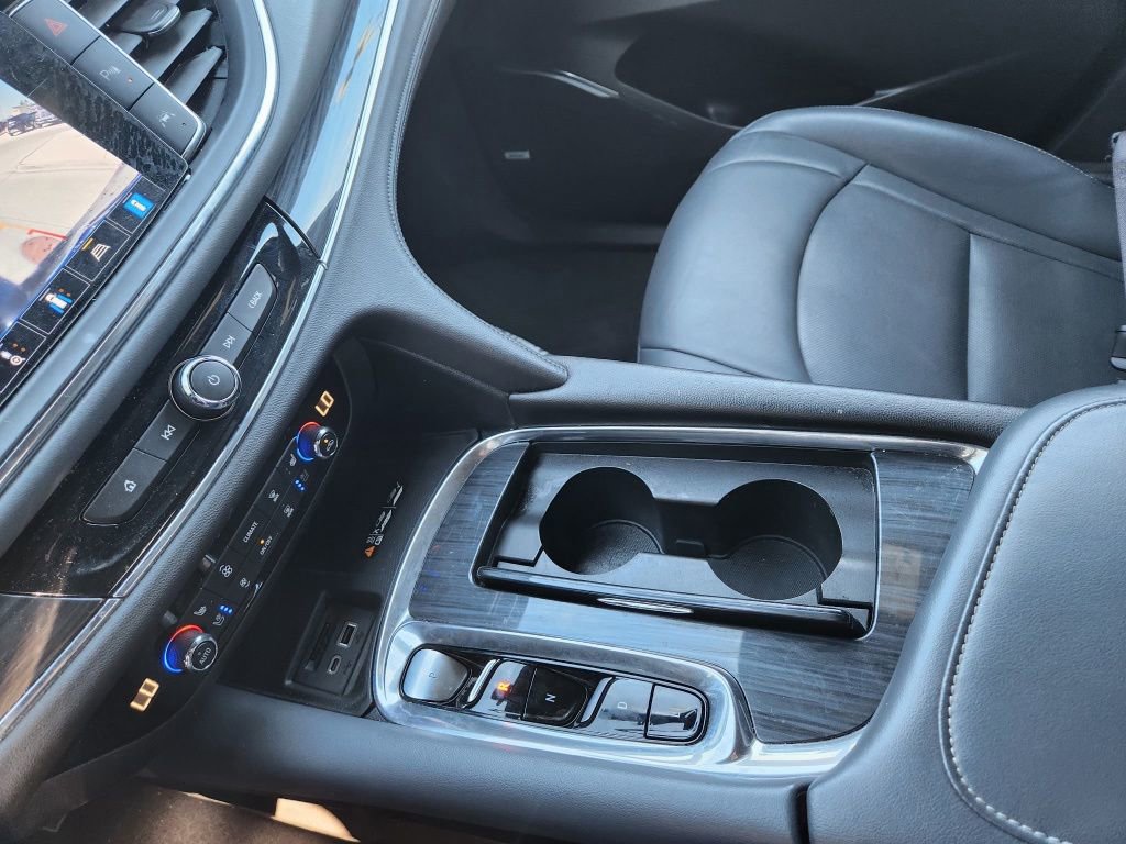 Used 2024 Buick Enclave Premium image 12