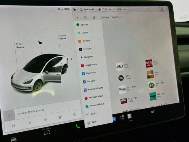 Used 2021 Tesla Model 3 Standard Range Plus RWD image 14