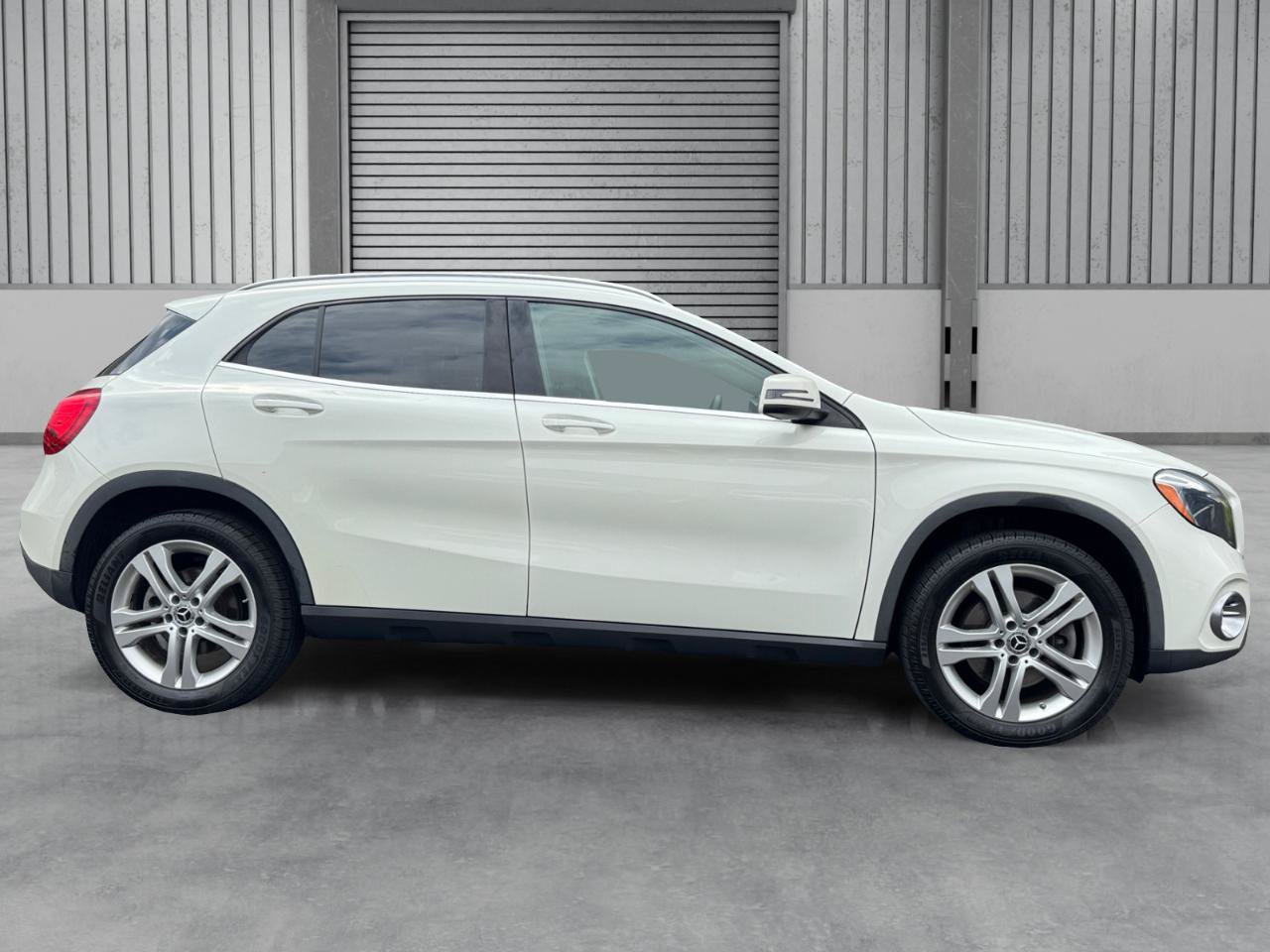 Used 2018 Mercedes-Benz GLA 250 4MATIC image 31