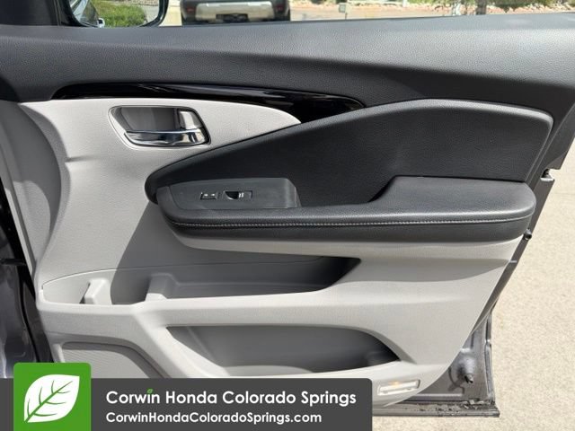 Used 2020 Honda Ridgeline RTL-E image 27