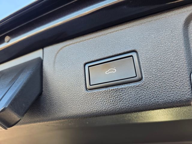 Used 2023 Volkswagen Atlas SE image 14