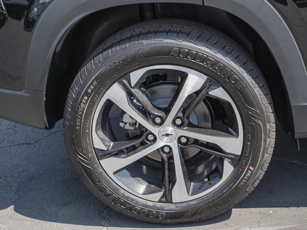 New 2026 Chevrolet Trax RS w/ Driver Confidence Package FWD image 8