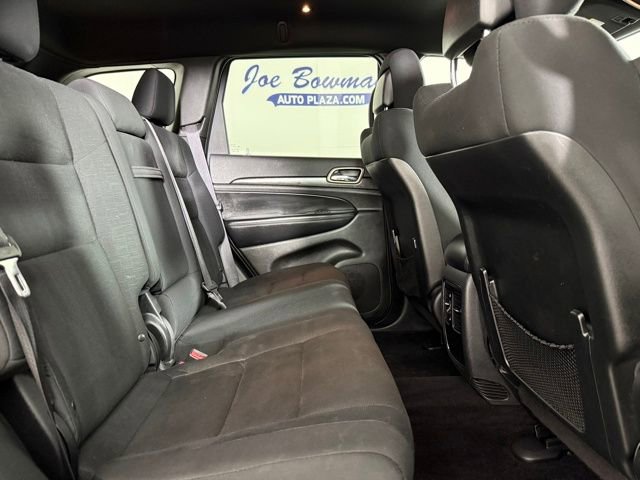 Used 2017 Jeep Grand Cherokee Laredo w/ Quick Order Package 23E image 17