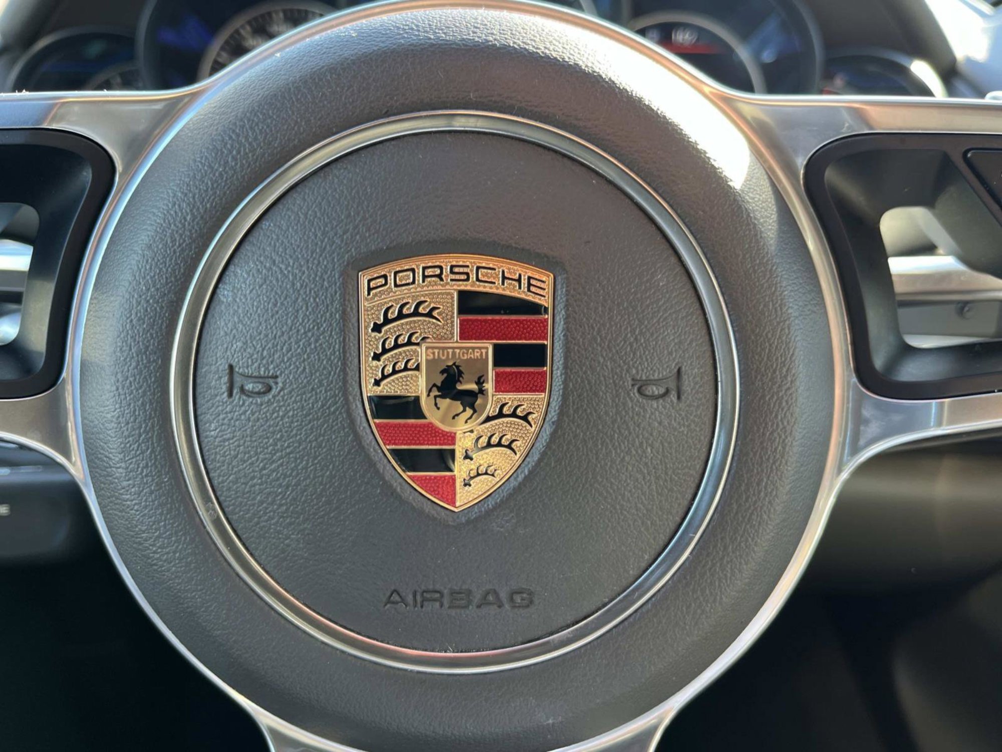 Used 2017 Porsche Cayenne Platinum Edition image 25