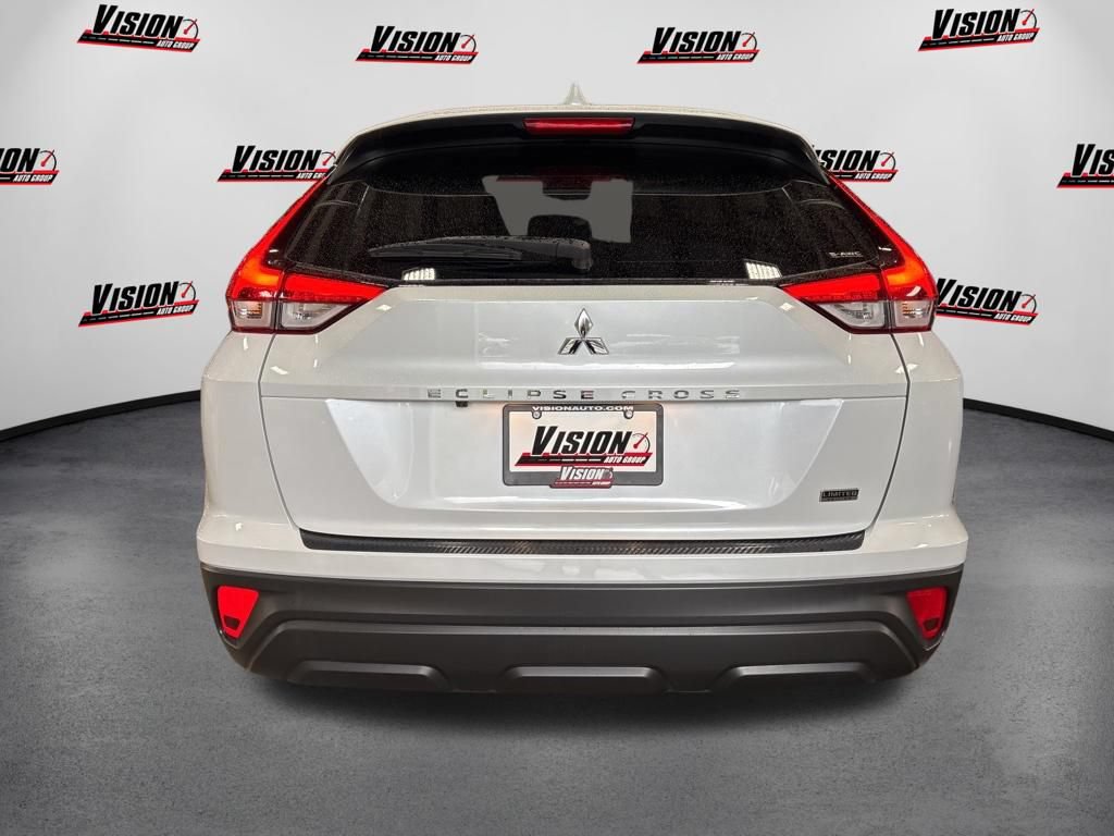 Used 2024 Mitsubishi Eclipse Cross LE AWD/4WD image 6